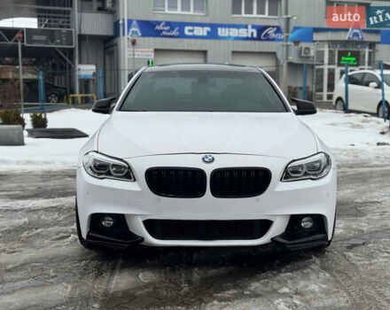 Белый БМВ 5 Серия, объемом двигателя 2.99 л и пробегом 204 тыс. км за 13500 $, фото 1 на Automoto.ua