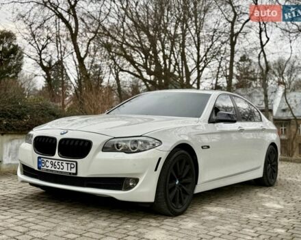 Белый БМВ 5 Серия, объемом двигателя 3 л и пробегом 225 тыс. км за 12200 $, фото 1 на Automoto.ua