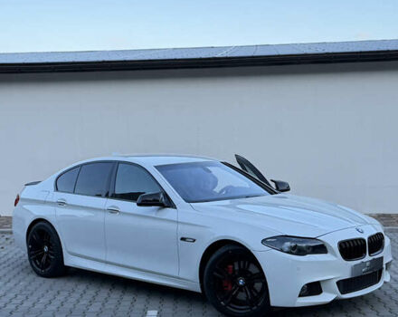 Белый БМВ 5 Серия, объемом двигателя 3 л и пробегом 229 тыс. км за 13300 $, фото 1 на Automoto.ua
