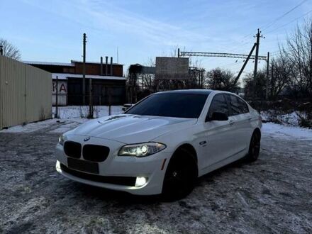 Білий БМВ 5 Серія, об'ємом двигуна 2 л та пробігом 120 тис. км за 16700 $, фото 1 на Automoto.ua