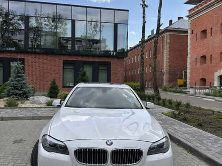 Білий БМВ 5 Серія, об'ємом двигуна 2 л та пробігом 235 тис. км за 15700 $, фото 1 на Automoto.ua