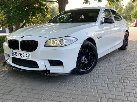 Белый БМВ 5 Серия, объемом двигателя 3 л и пробегом 217 тыс. км за 13300 $, фото 1 на Automoto.ua
