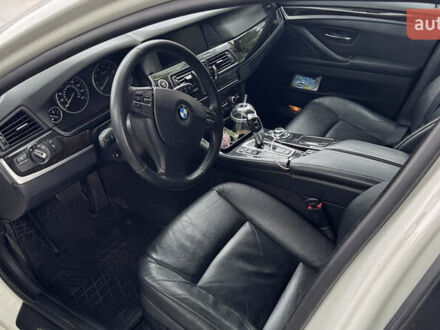 Білий БМВ 5 Серія, об'ємом двигуна 2 л та пробігом 219 тис. км за 7900 $, фото 1 на Automoto.ua