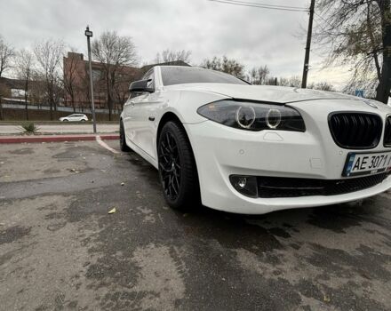 Белый БМВ 5 Серия, объемом двигателя 2 л и пробегом 230 тыс. км за 12500 $, фото 1 на Automoto.ua