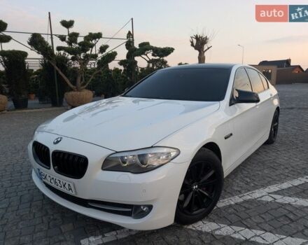 Белый БМВ 5 Серия, объемом двигателя 2 л и пробегом 375 тыс. км за 13800 $, фото 1 на Automoto.ua