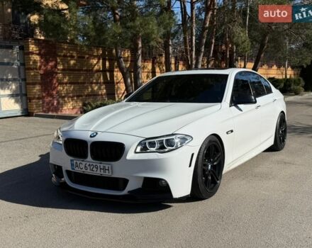 Білий БМВ 5 Серія, об'ємом двигуна 3 л та пробігом 200 тис. км за 15900 $, фото 1 на Automoto.ua