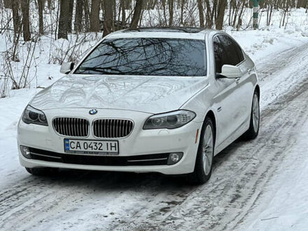 Белый БМВ 5 Серия, объемом двигателя 2 л и пробегом 240 тыс. км за 12000 $, фото 1 на Automoto.ua