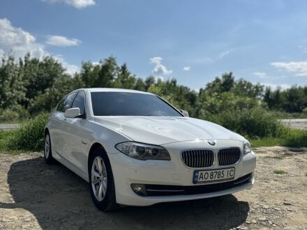 Белый БМВ 5 Серия, объемом двигателя 2 л и пробегом 180 тыс. км за 13500 $, фото 1 на Automoto.ua