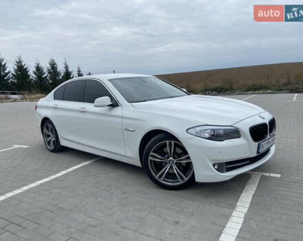 Білий БМВ 5 Серія, об'ємом двигуна 2 л та пробігом 171 тис. км за 13200 $, фото 1 на Automoto.ua