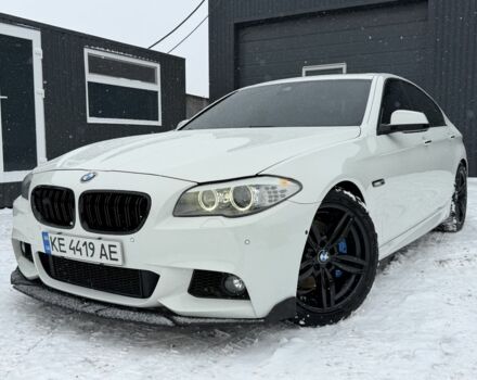 Белый БМВ 5 Серия, объемом двигателя 3 л и пробегом 218 тыс. км за 14500 $, фото 1 на Automoto.ua