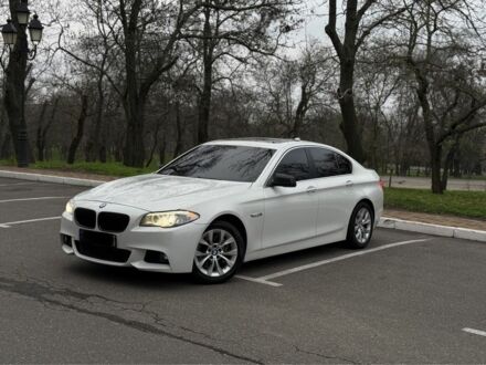 Білий БМВ 5 Серія, об'ємом двигуна 3 л та пробігом 228 тис. км за 13999 $, фото 1 на Automoto.ua