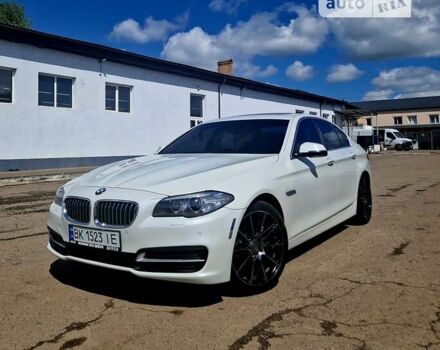 Белый БМВ 5 Серия, объемом двигателя 2.98 л и пробегом 180 тыс. км за 13000 $, фото 1 на Automoto.ua