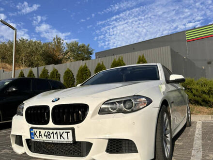 Белый БМВ 5 Серия, объемом двигателя 2.98 л и пробегом 157 тыс. км за 12500 $, фото 1 на Automoto.ua