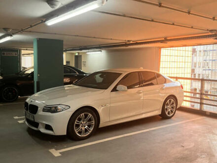 Белый БМВ 5 Серия, объемом двигателя 2 л и пробегом 347 тыс. км за 15129 $, фото 1 на Automoto.ua