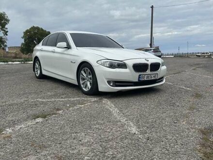 Белый БМВ 5 Серия, объемом двигателя 2 л и пробегом 170 тыс. км за 13000 $, фото 1 на Automoto.ua