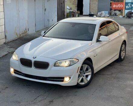 Белый БМВ 5 Серия, объемом двигателя 2 л и пробегом 230 тыс. км за 12000 $, фото 1 на Automoto.ua