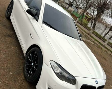 Белый БМВ 5 Серия, объемом двигателя 2 л и пробегом 28000 тыс. км за 14000 $, фото 1 на Automoto.ua