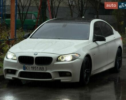 Белый БМВ 5 Серия, объемом двигателя 3 л и пробегом 180 тыс. км за 15550 $, фото 1 на Automoto.ua