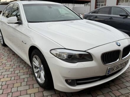 БМВ 5 Серия 2013 в Ровно на Automoto.ua Белый БМВ 5 Серия, объемом двигателя 2 л и пробегом 277 тыс. км за 14500 $, фото 1 на Automoto.ua