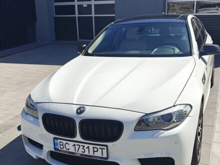 Білий БМВ 5 Серія, об'ємом двигуна 2 л та пробігом 209 тис. км за 12000 $, фото 1 на Automoto.ua