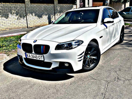 БМВ 5 Серія 2014 у Києві на Automoto.ua Білий БМВ 5 Серія, об'ємом двигуна 2 л та пробігом 130 тис. км за 14900 $, фото 1 на Automoto.ua