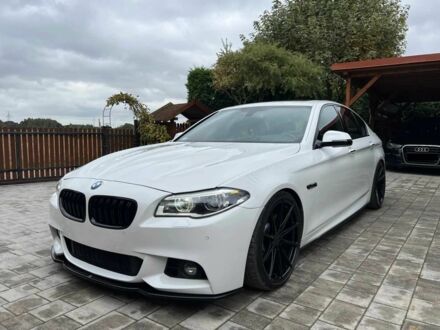 Белый БМВ 5 Серия, объемом двигателя 3 л и пробегом 157 тыс. км за 9000 $, фото 1 на Automoto.ua