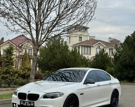 Белый БМВ 5 Серия, объемом двигателя 2.98 л и пробегом 201 тыс. км за 16500 $, фото 1 на Automoto.ua