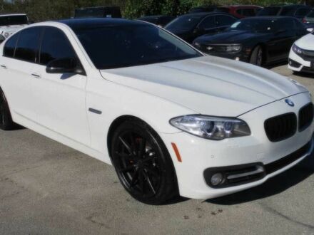 Білий БМВ 5 Серія, об'ємом двигуна 3 л та пробігом 74 тис. км за 14500 $, фото 1 на Automoto.ua