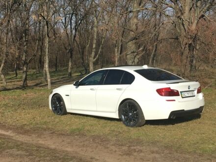 Белый БМВ 5 Серия, объемом двигателя 3 л и пробегом 180 тыс. км за 19600 $, фото 1 на Automoto.ua