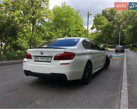 Белый БМВ 5 Серия, объемом двигателя 3 л и пробегом 181 тыс. км за 19000 $, фото 1 на Automoto.ua