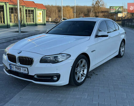 Белый БМВ 5 Серия, объемом двигателя 2.99 л и пробегом 147 тыс. км за 25000 $, фото 1 на Automoto.ua