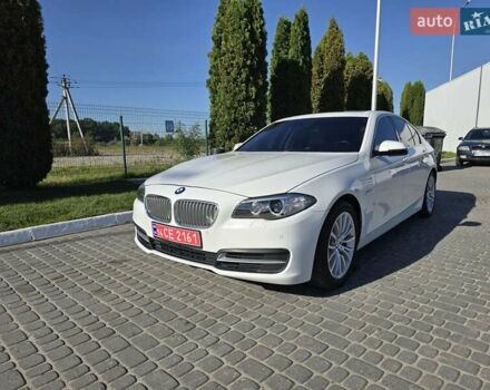 Белый БМВ 5 Серия, объемом двигателя 2 л и пробегом 135 тыс. км за 12900 $, фото 1 на Automoto.ua