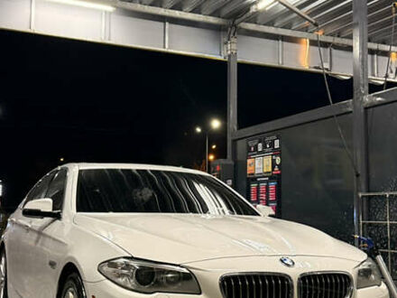 Белый БМВ 5 Серия, объемом двигателя 2.98 л и пробегом 178 тыс. км за 18300 $, фото 1 на Automoto.ua