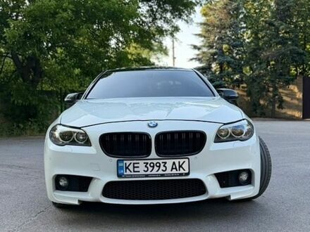 Белый БМВ 5 Серия, объемом двигателя 2.98 л и пробегом 145 тыс. км за 16000 $, фото 1 на Automoto.ua