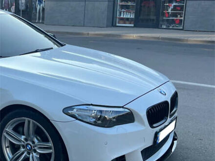 Белый БМВ 5 Серия, объемом двигателя 2.98 л и пробегом 198 тыс. км за 14500 $, фото 1 на Automoto.ua