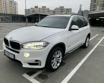 Белый БМВ 5 Серия, объемом двигателя 3 л и пробегом 143 тыс. км за 20000 $, фото 1 на Automoto.ua