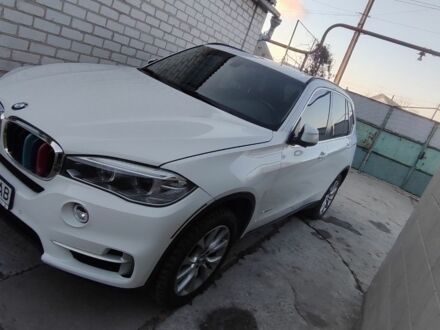 Белый БМВ 5 Серия, объемом двигателя 3 л и пробегом 140 тыс. км за 25000 $, фото 1 на Automoto.ua