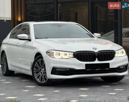 Білий БМВ 5 Серія, об'ємом двигуна 2 л та пробігом 74 тис. км за 26500 $, фото 1 на Automoto.ua