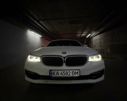Белый БМВ 5 Серия, объемом двигателя 2 л и пробегом 162 тыс. км за 27000 $, фото 1 на Automoto.ua