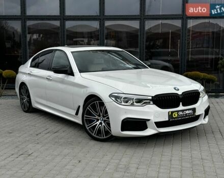 Белый БМВ 5 Серия, объемом двигателя 4.39 л и пробегом 112 тыс. км за 30000 $, фото 1 на Automoto.ua