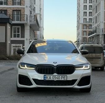 Белый БМВ 5 Серия, объемом двигателя 3 л и пробегом 167 тыс. км за 33777 $, фото 1 на Automoto.ua