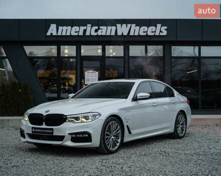 Білий БМВ 5 Серія, об'ємом двигуна 2 л та пробігом 105 тис. км за 31900 $, фото 1 на Automoto.ua
