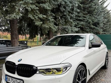 Белый БМВ 5 Серия, объемом двигателя 3 л и пробегом 123 тыс. км за 36000 $, фото 1 на Automoto.ua