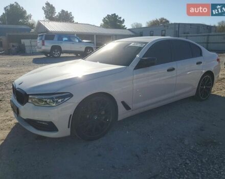 Белый БМВ 5 Серия, объемом двигателя 3 л и пробегом 100 тыс. км за 8000 $, фото 1 на Automoto.ua
