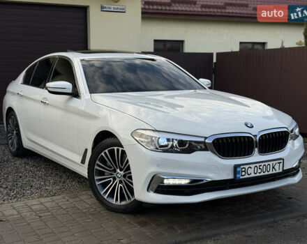 Белый БМВ 5 Серия, объемом двигателя 2 л и пробегом 215 тыс. км за 22950 $, фото 1 на Automoto.ua