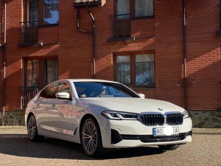БМВ 5 Серія 2021 у Перечине на Automoto.ua Білий БМВ 5 Серія, об'ємом двигуна 2 л та пробігом 22 тис. км за 43000 $, фото 1 на Automoto.ua