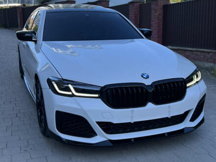 Белый БМВ 5 Серия, объемом двигателя 3 л и пробегом 45 тыс. км за 45990 $, фото 1 на Automoto.ua