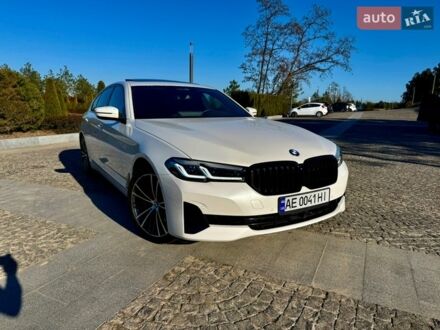 Білий БМВ 5 Серія, об'ємом двигуна 3 л та пробігом 19 тис. км за 54000 $, фото 1 на Automoto.ua