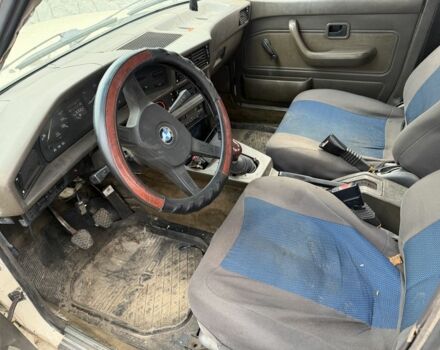 Бежевый БМВ 5 Серия, объемом двигателя 2 л и пробегом 250 тыс. км за 800 $, фото 3 на Automoto.ua