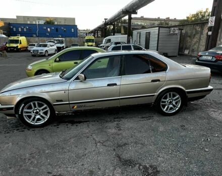 Бежевый БМВ 5 Серия, объемом двигателя 2 л и пробегом 3 тыс. км за 1600 $, фото 2 на Automoto.ua